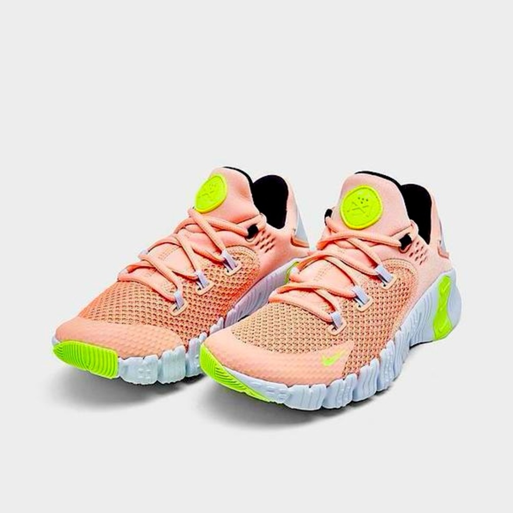 Women’s Nike Metcon 4